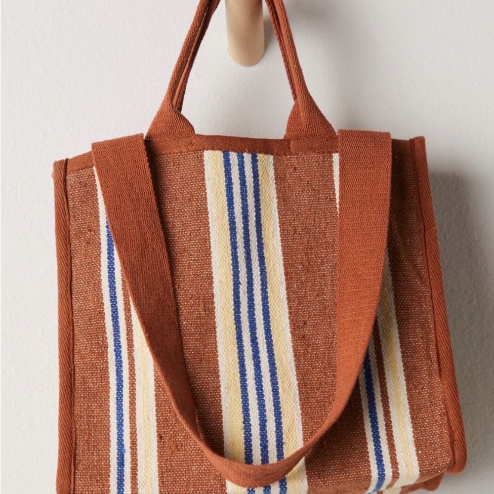 Free People Clara Canvas Tote NWT - Picture 3 of 9